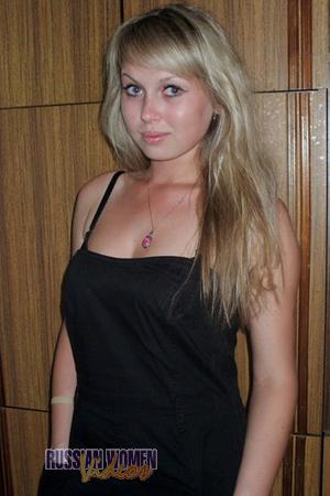 151051 - Anastasia Age: 32 - Russia