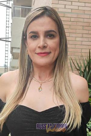 207666 - Yamile Andrea Age: 38 - Colombia