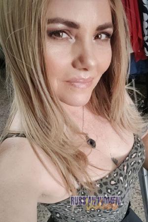 223113 - Maria Elizabeth Age: 51 - Costa Rica