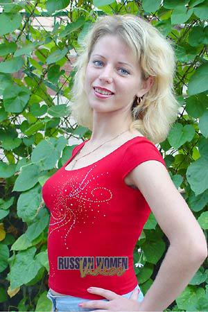 52954 - Oxana Age: 28 - Ukraine