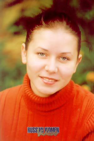 55755 - Elena Age: 25 - Russia